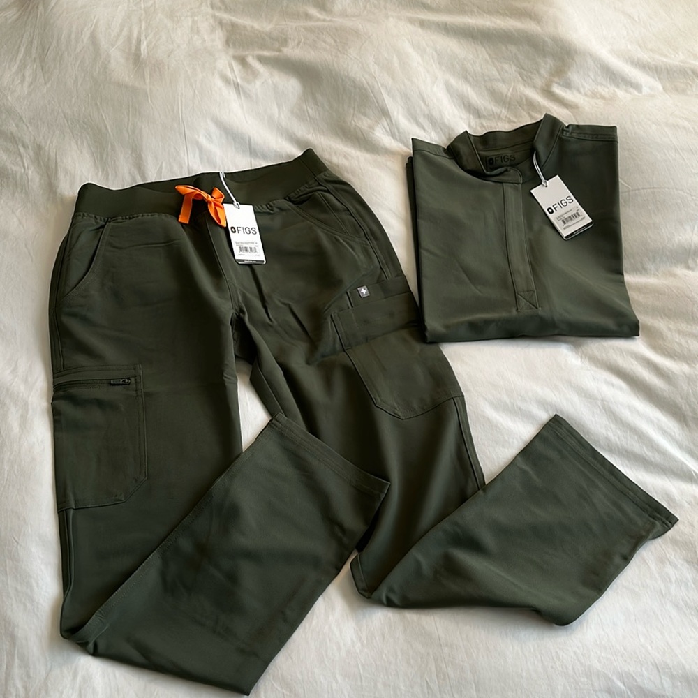 FIGS Scrub Set (Moss)